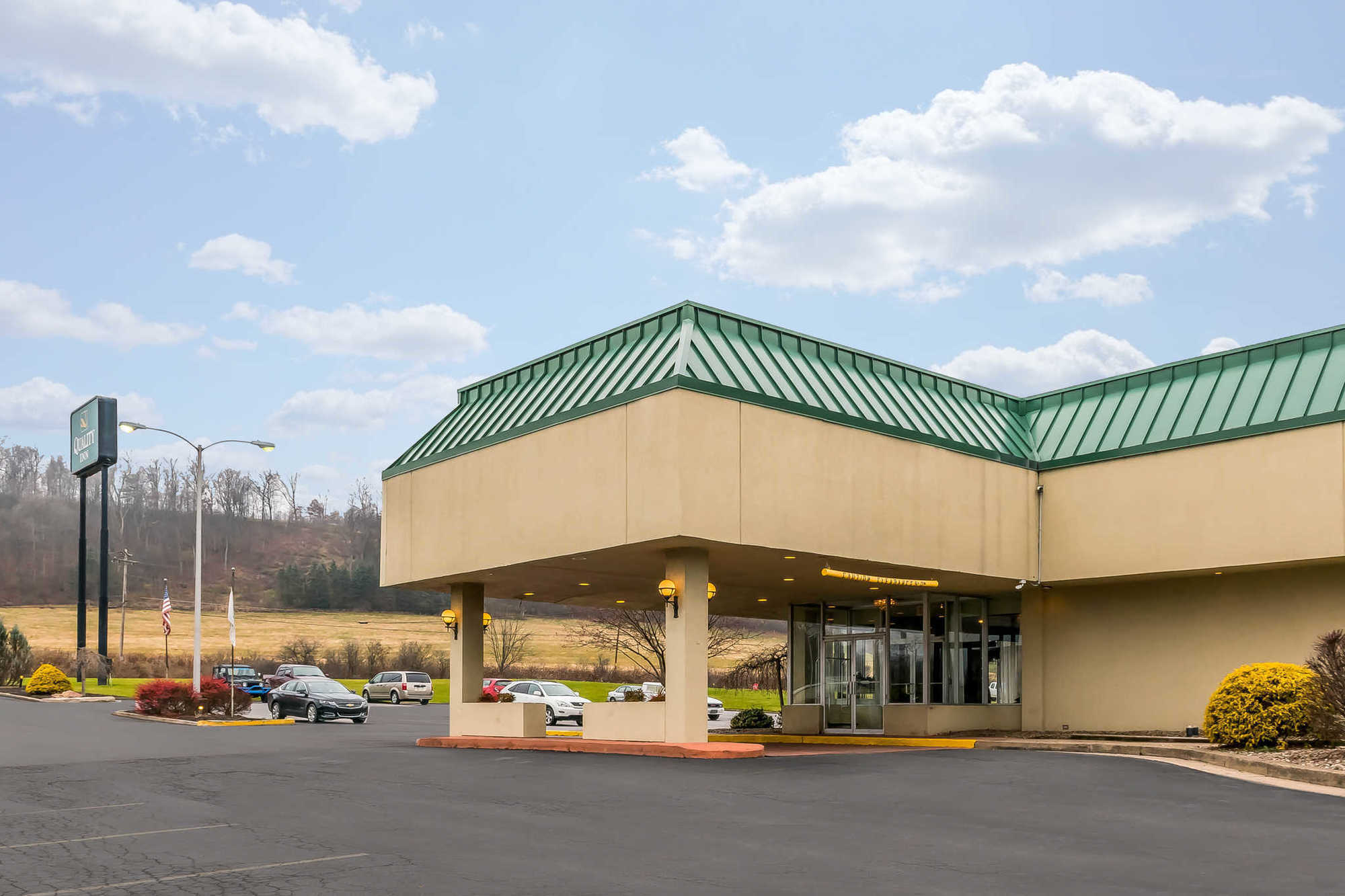 Hotel Baymont By Wyndham Milesburg Exterior foto