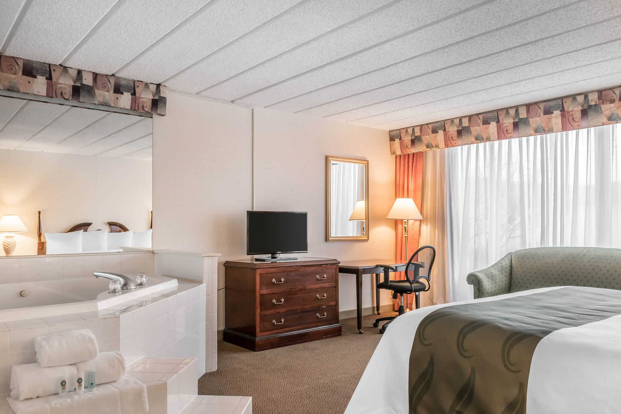 Hotel Baymont By Wyndham Milesburg Habitación foto
